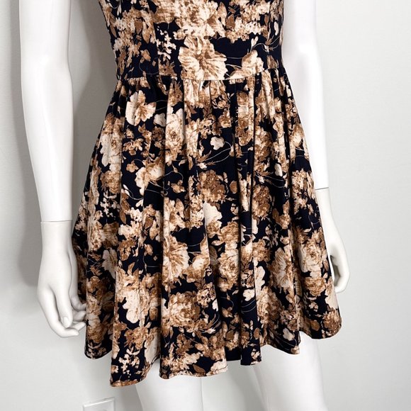 Gracia Cap Sleeve Fit & Flare Skater Floral Print Mini Short Dress Women's Sz S - Picture 7 of 13